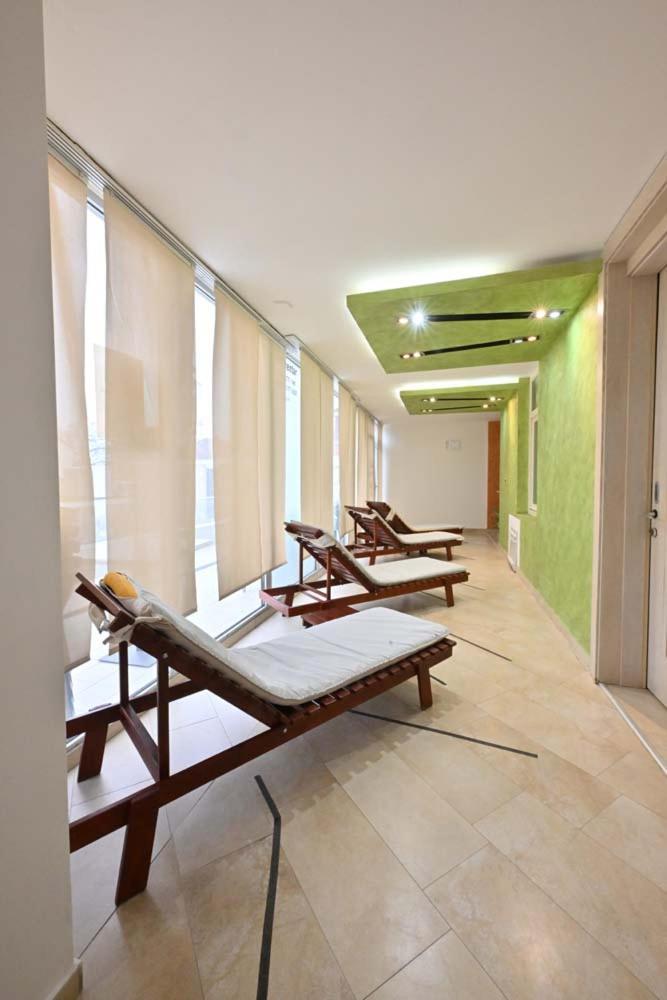 Hotel Tiski Cvet Novi Becej ภายนอก รูปภาพ