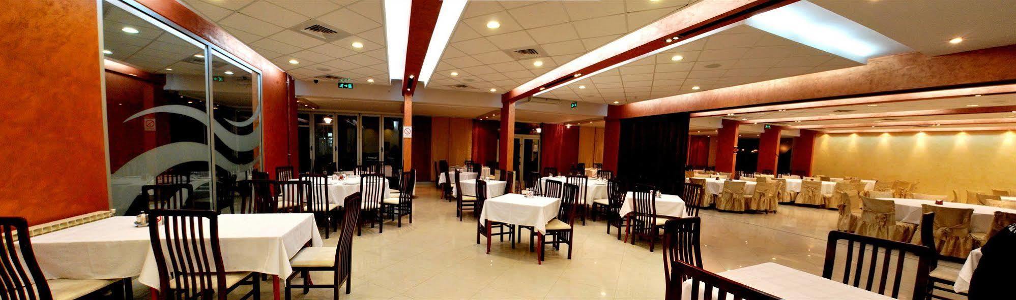 Hotel Tiski Cvet Novi Becej ภายนอก รูปภาพ